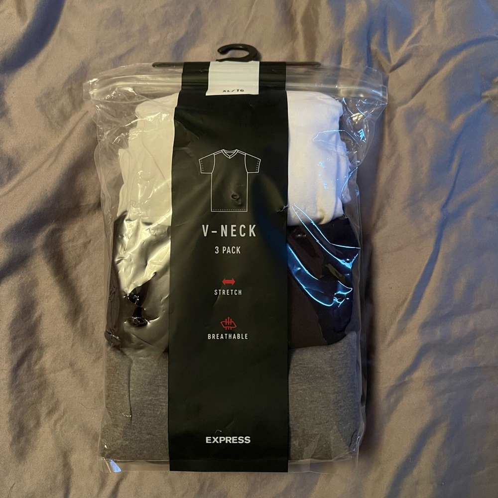 Express V-neck T-shirts